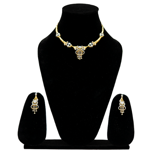 Uffbyisha Gold Finish Pendant Necklace Set with Contemporary Motif